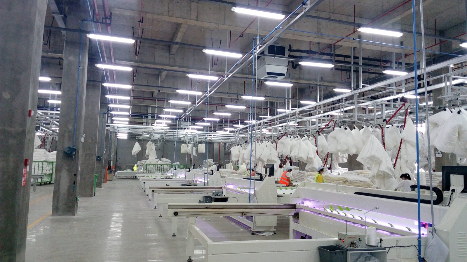 опалення і зволоження текстильного цеху агрегатами OXA